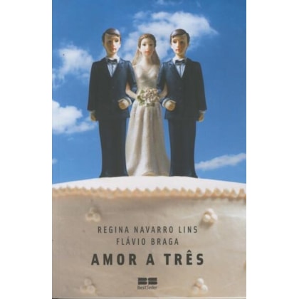 AMOR A TRÊS